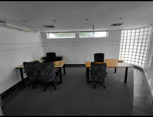5,599M² OFFICE TO LET IN RANDJESPARK